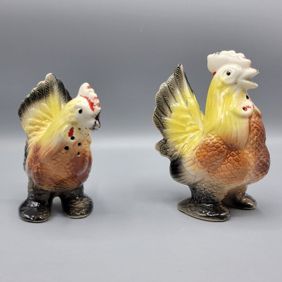 Vintage Rooster & Hen Ceramic Salt & Pepper Shakers Hand Painted Japan Farmhouse - Picture 1 of 12
